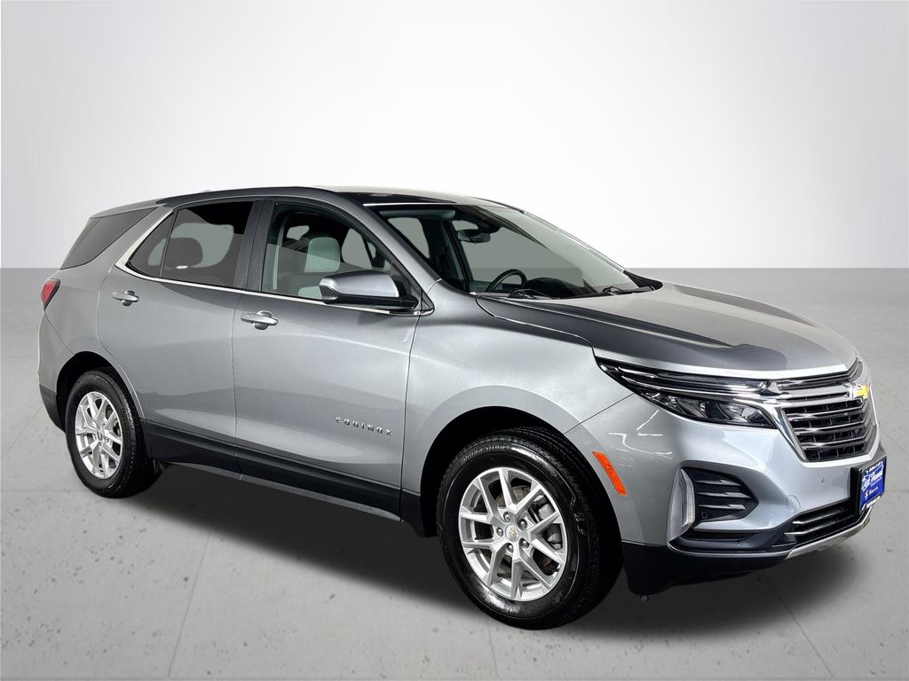 2023 Chevrolet Equinox LT photo 4