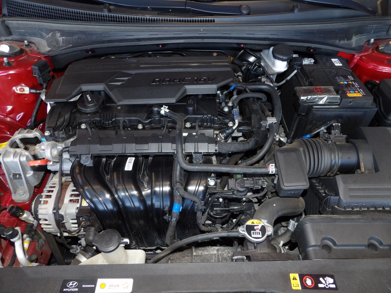 2022 Hyundai Elantra SEL photo 11