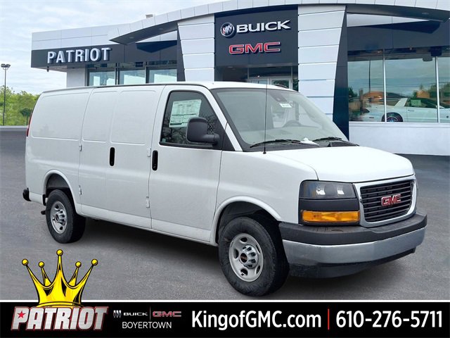 2025 GMC Savana Cargo Work Van's photo