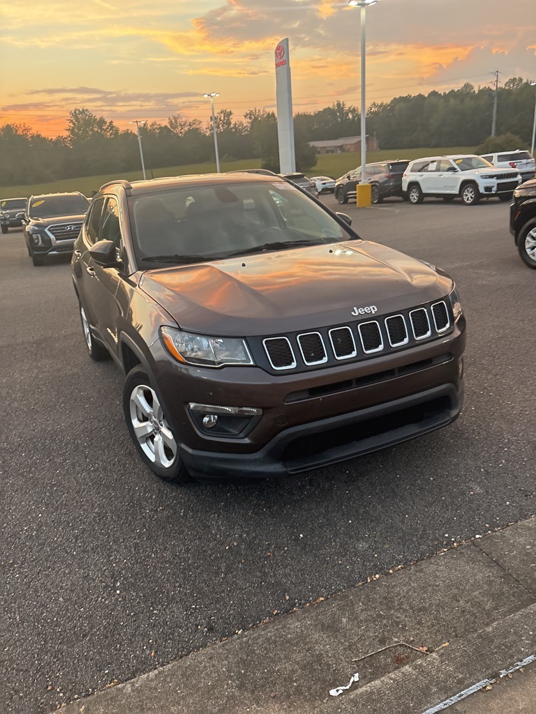 2019 Jeep Compass Latitude photo 3