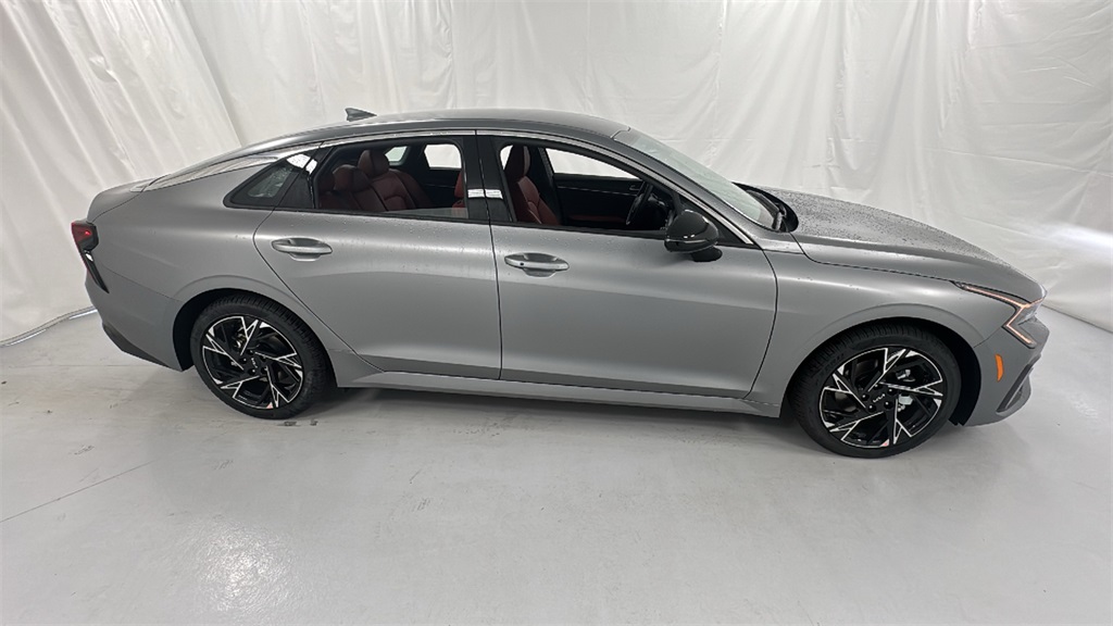 2026 Kia K5 GT-Line photo 2