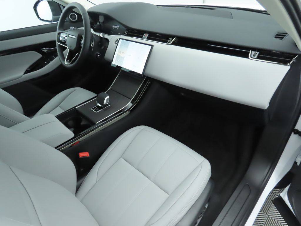 2025 Land Rover Range Rover Evoque S photo 15