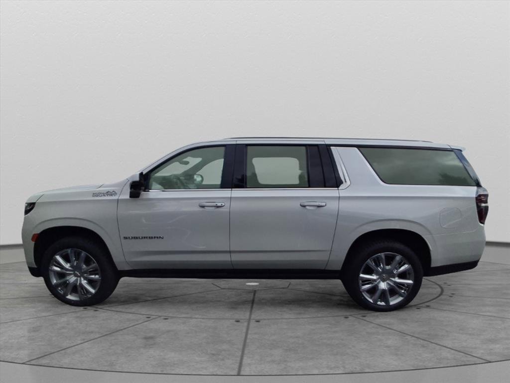 2023 Chevrolet Suburban High Country photo 2