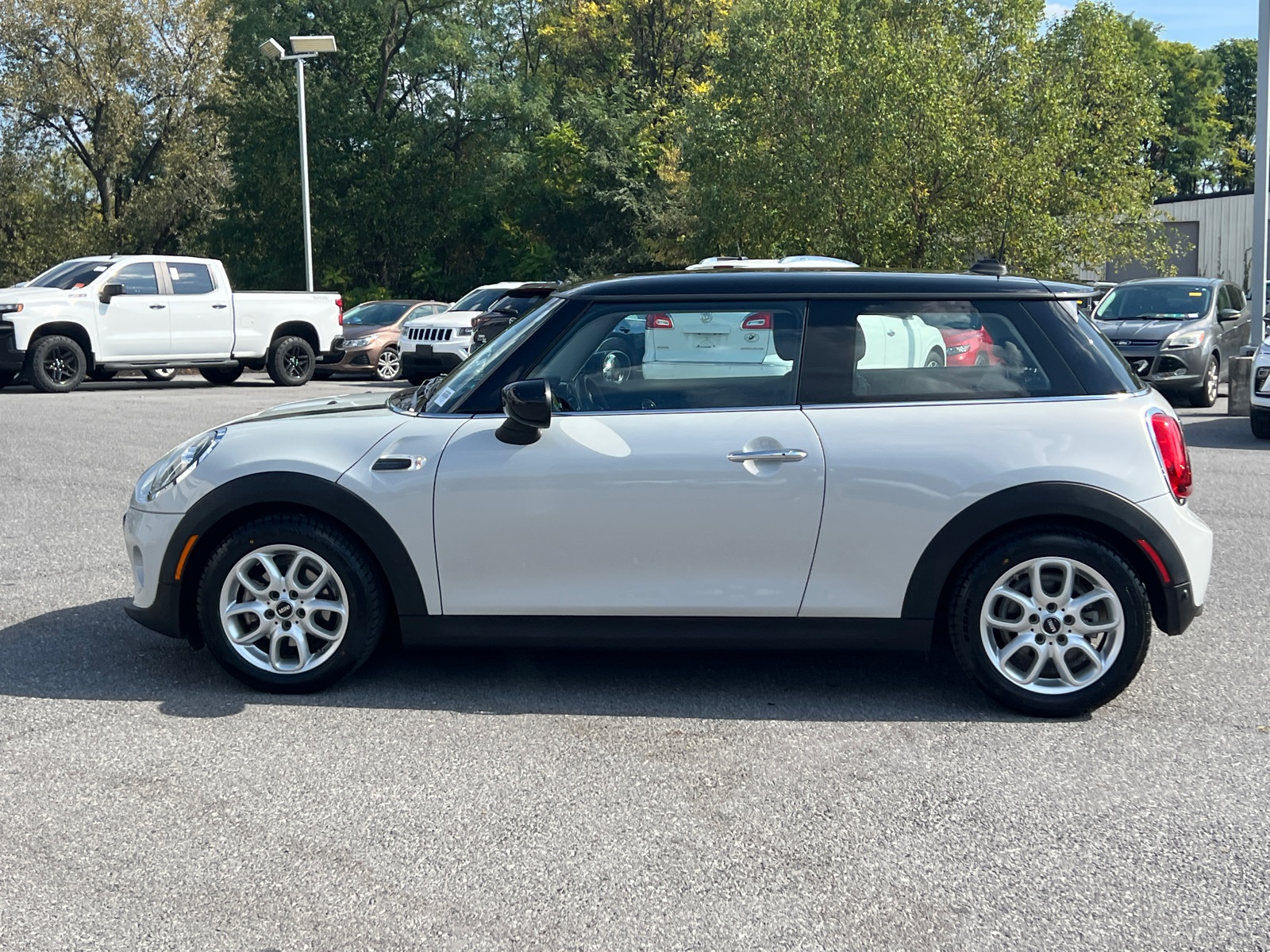 2021 Mini Cooper 2 Door Hardtop Oxford Edition photo 3