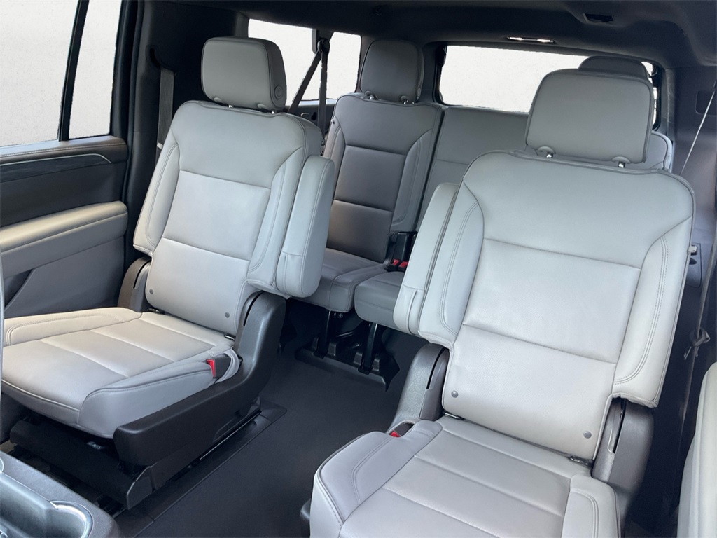 2023 Gmc Yukon XL SLT photo 9