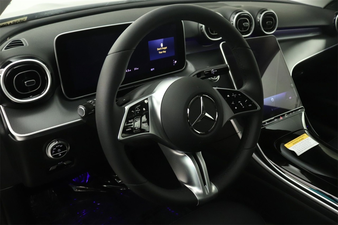 2025 Mercedes Benz C 300 4MATIC photo 4