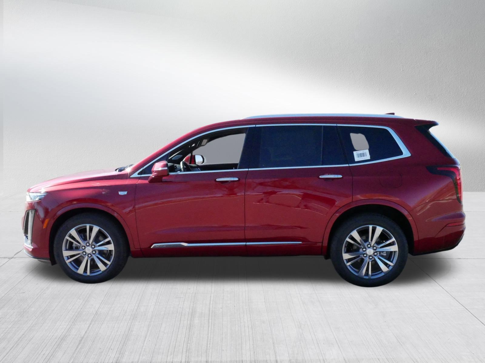 2025 Cadillac XT4 Premium Luxury photo 4
