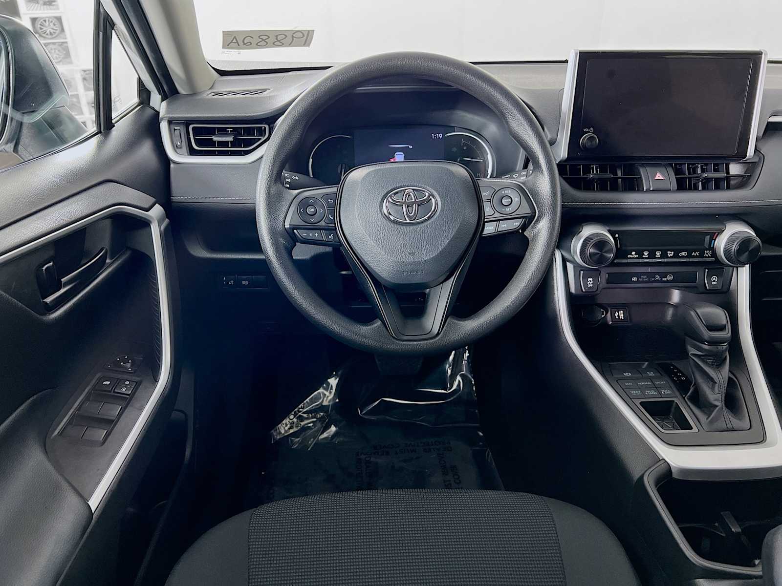 2023 Toyota RAV4 LE photo 19