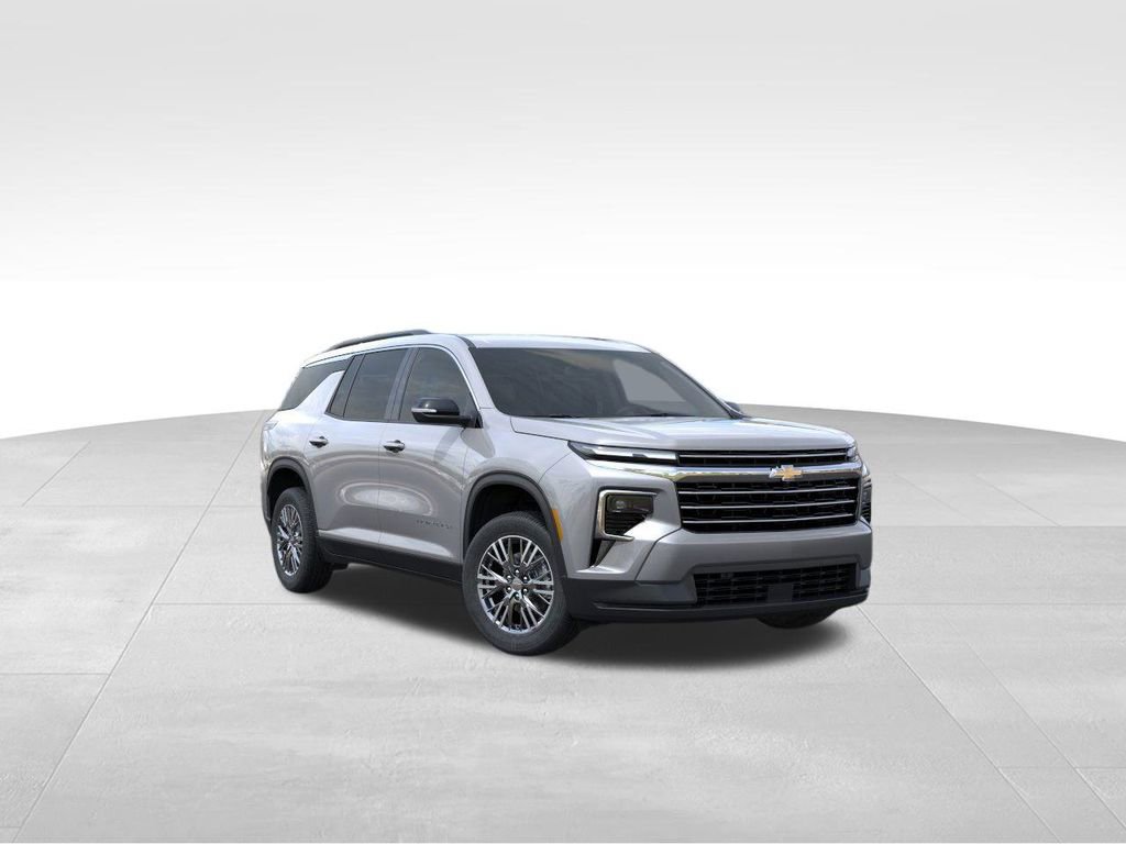 2026 Chevrolet Traverse photo 2