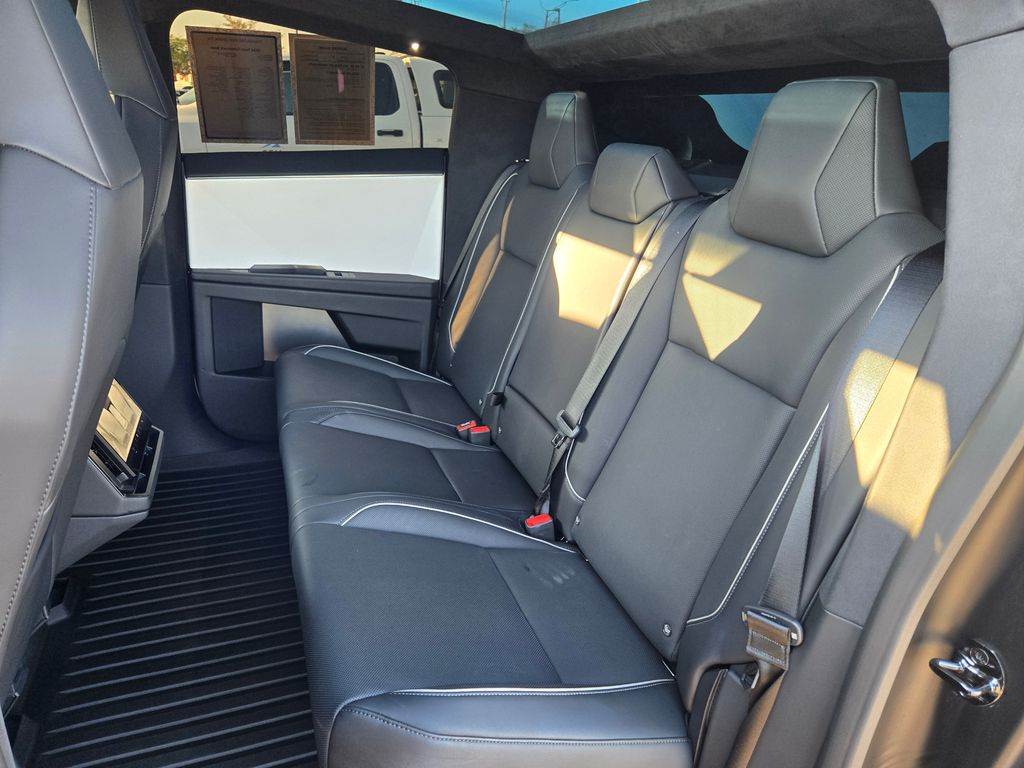 2024 Tesla Cybertruck photo 21