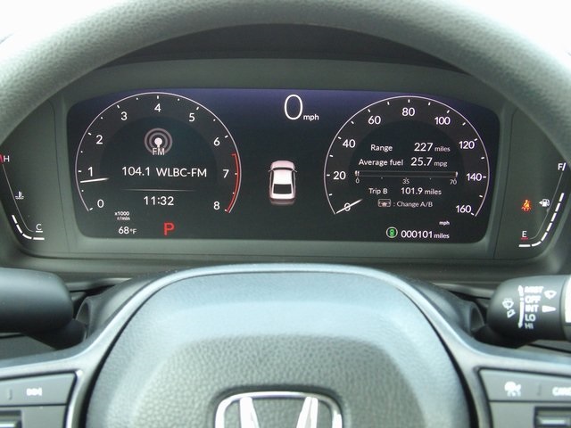 2025 Honda Accord LX photo 17