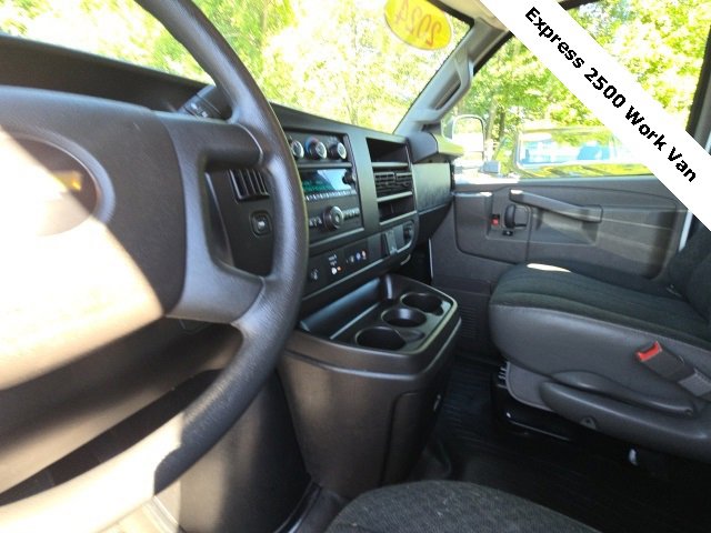 2024 Chevrolet Express Cargo Van 2500 photo 11