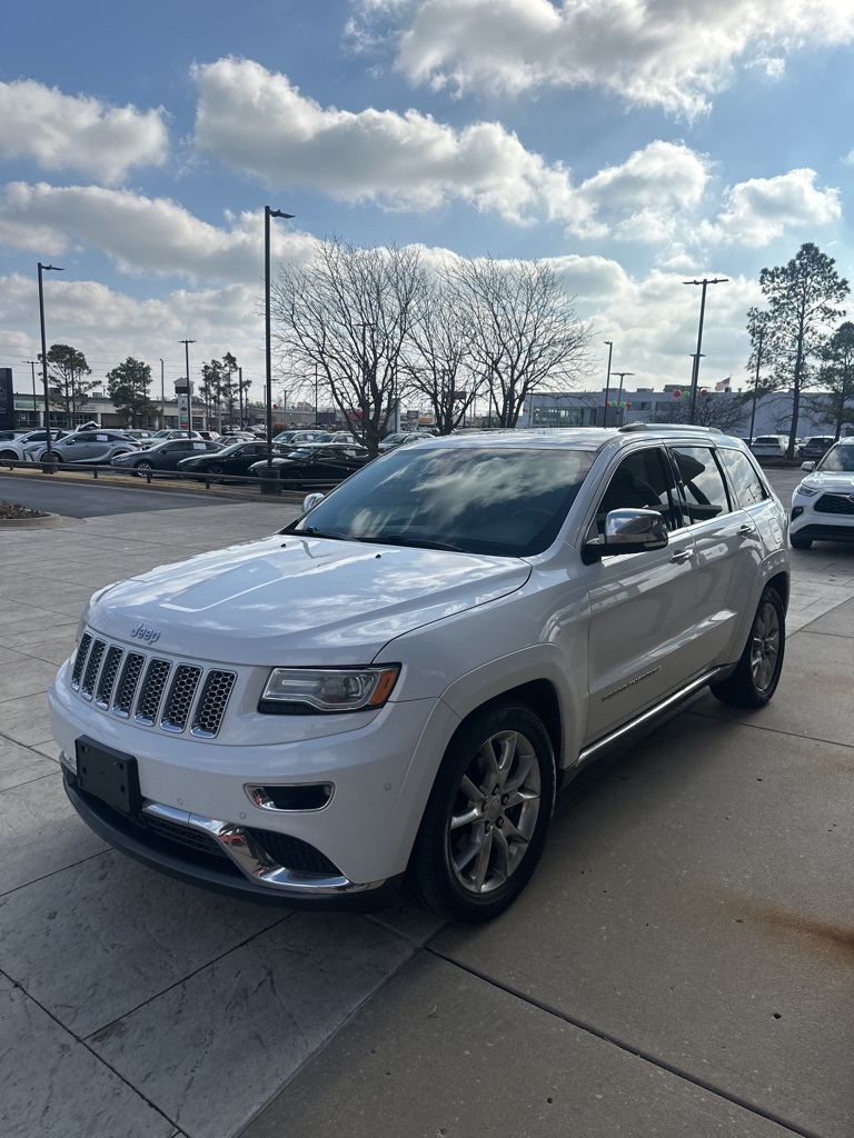 2016 Jeep Grand Cherokee Summit's photo