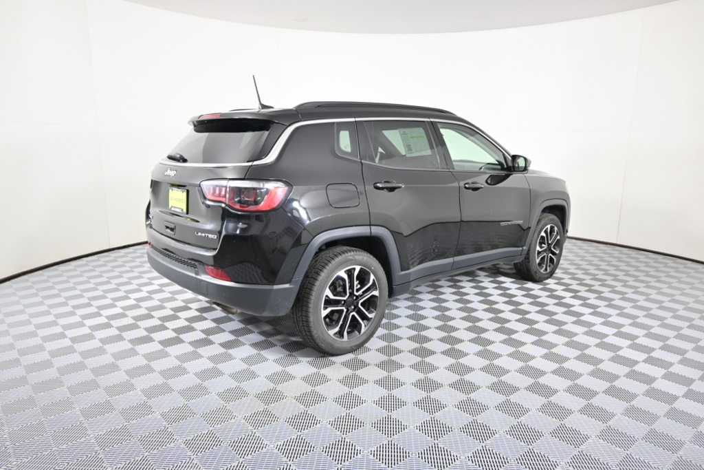 2022 Jeep Compass Limited photo 4