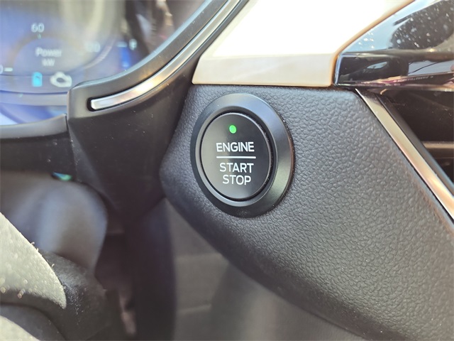 2021 Ford Escape Titanium Hybrid photo 27