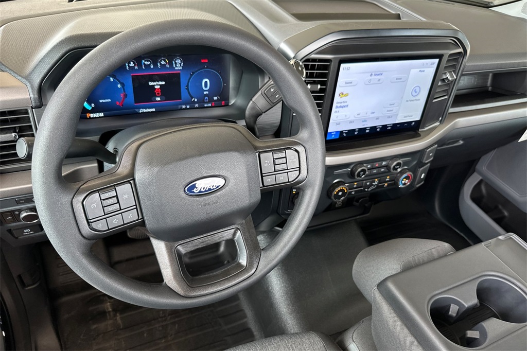 2025 Ford F-150 XL photo 12