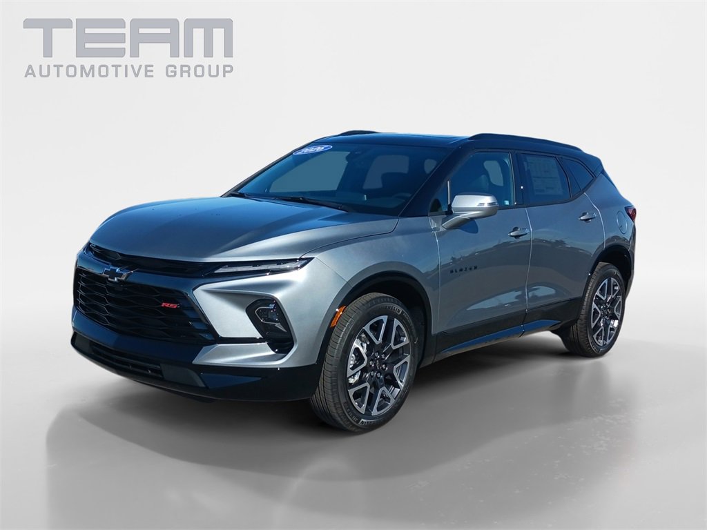 2025 Chevrolet Blazer RS photo 3