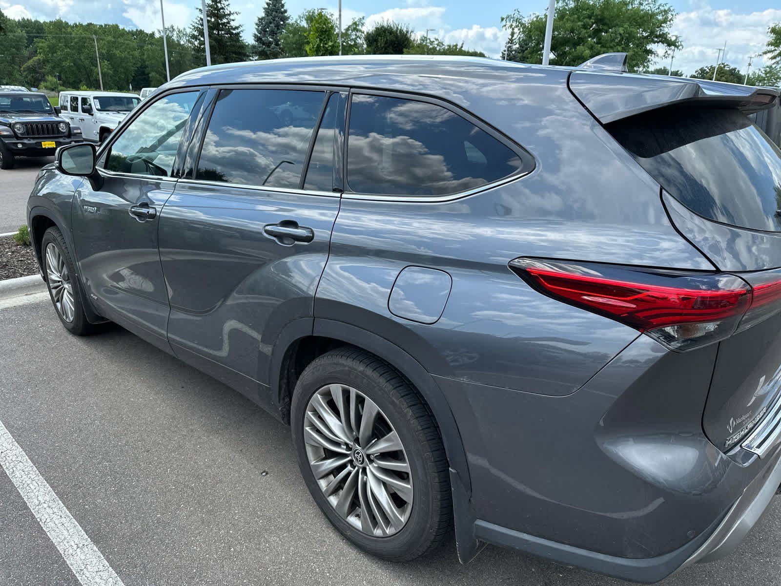 Used 2021 Toyota Highlander Platinum with VIN 5TDEBRCH2MS024518 for sale in Brooklyn Park, Minnesota