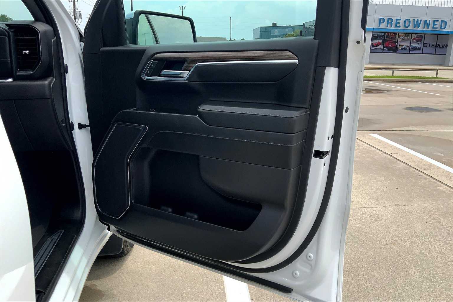 2024 Chevrolet Silverado 1500 LT photo 20