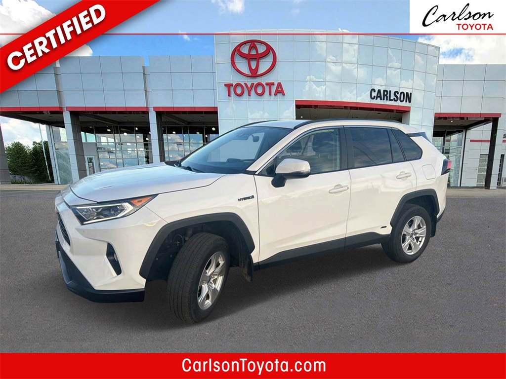 2021 Toyota RAV4 XLE's photo