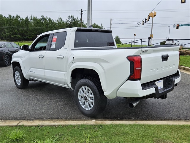 2025 Toyota Tacoma SR5 Double Cab photo 9
