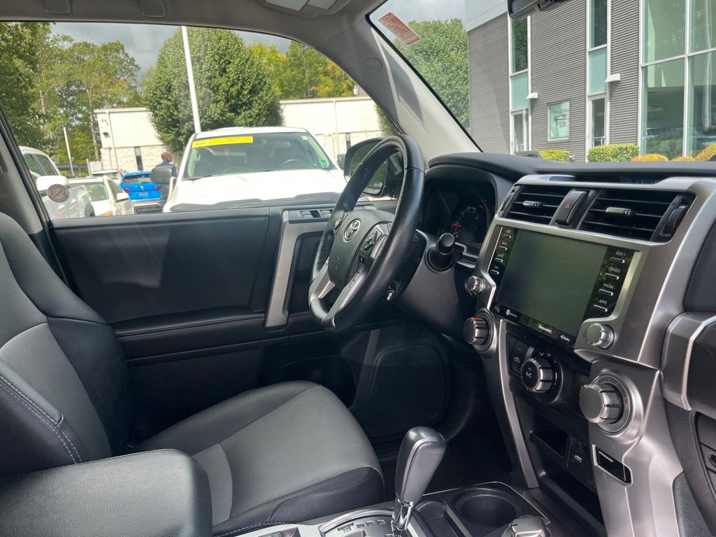 2024 Toyota 4Runner SR5 Premium photo 29