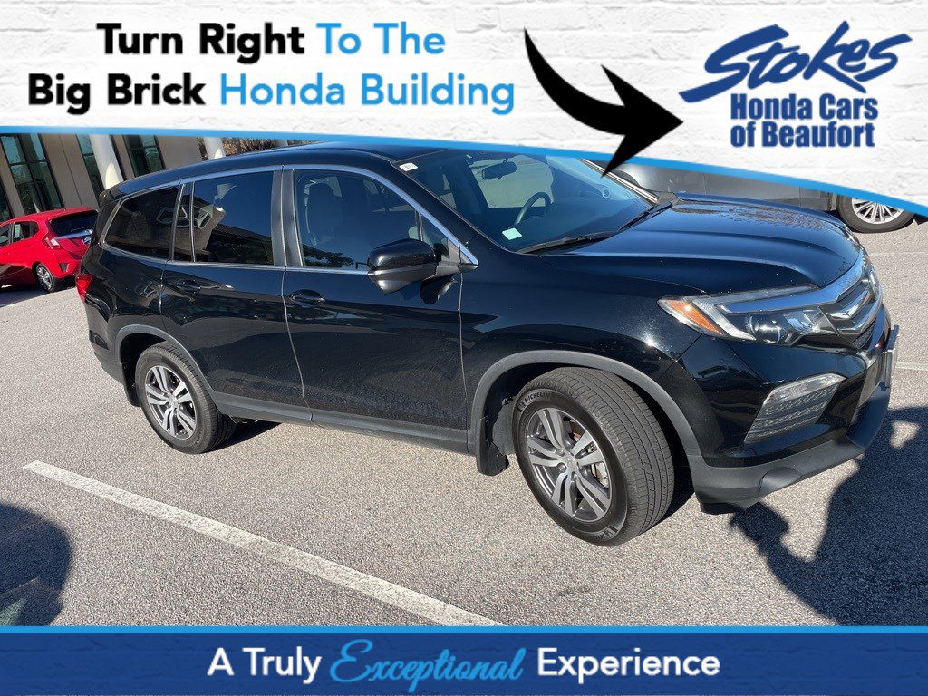 2017 Honda Pilot EX's photo