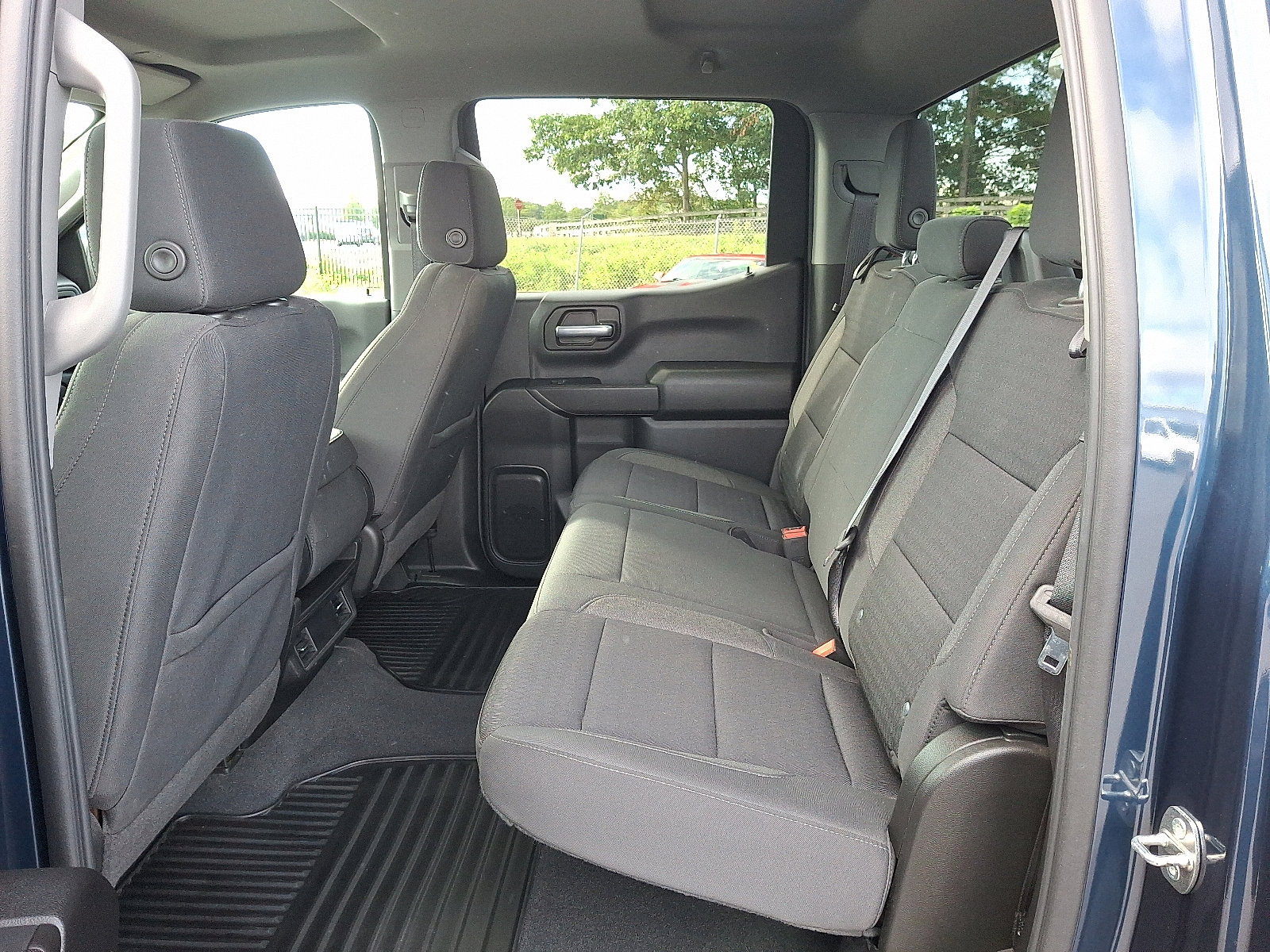 2022 Chevrolet Silverado 1500 Custom photo 7
