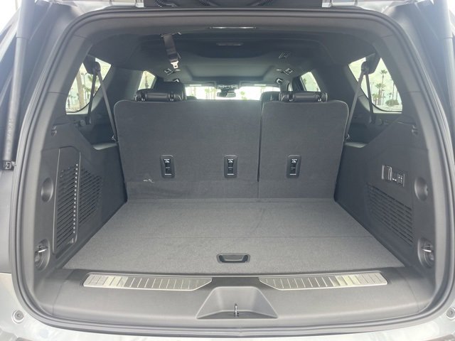 2026 Chevrolet Suburban Premier photo 21