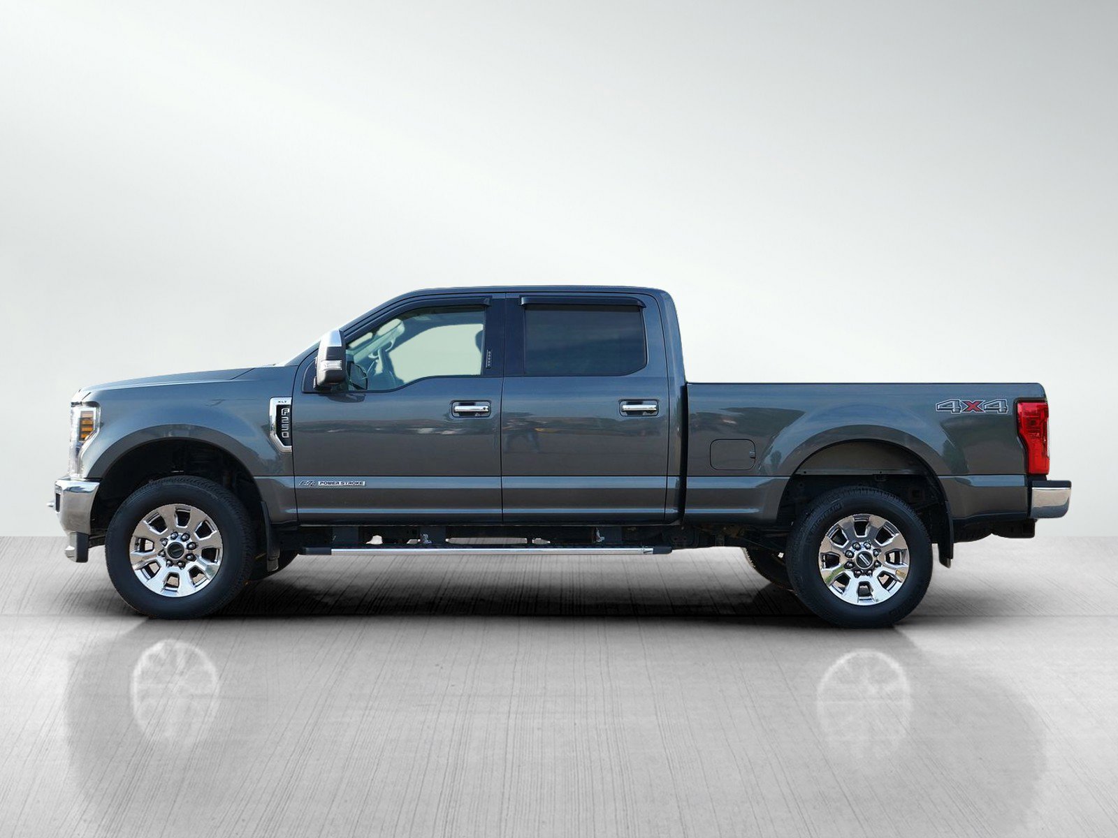Used 2019 Ford F-250 Super Duty XLT with VIN 1FT7W2BT3KEG14059 for sale in Burnsville, Minnesota