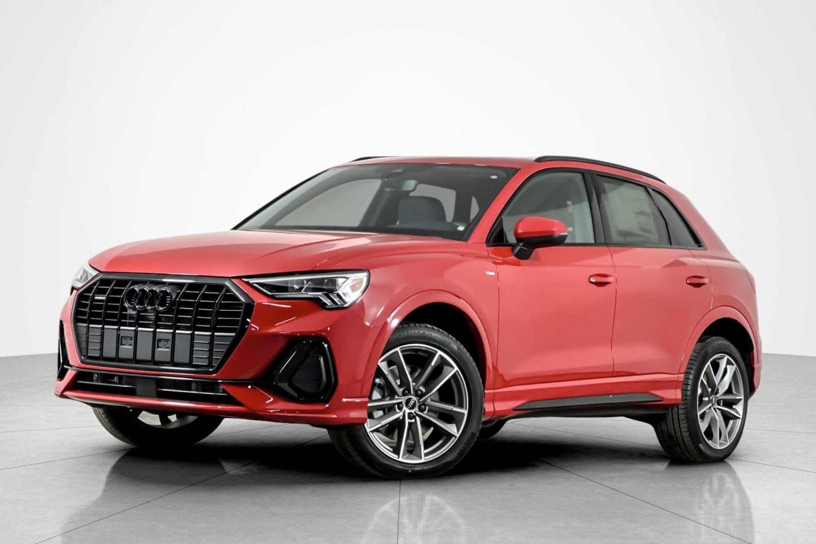 2025 Audi Q3 S Line Premium's photo