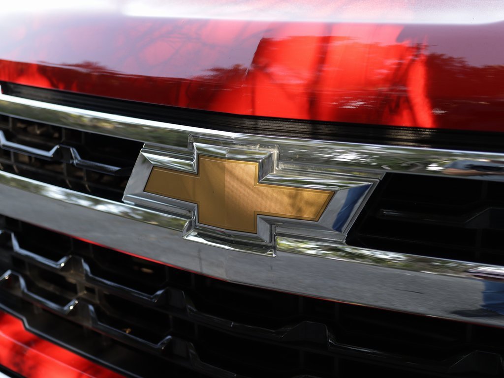 2022 Chevrolet Silverado LT photo 30