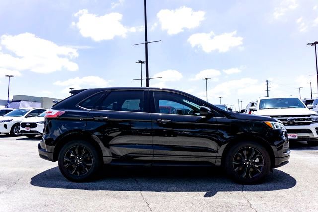 2024 Ford Edge SE's photo
