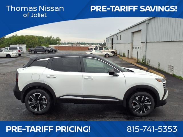 2025 Nissan Kicks SV photo 2