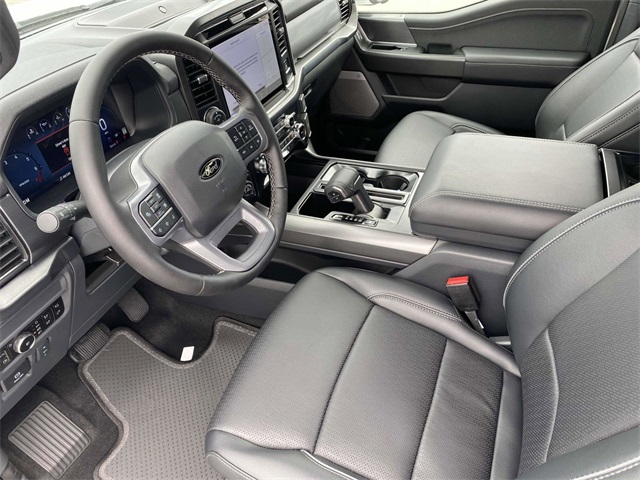 2025 Ford F-150 Lariat photo 8