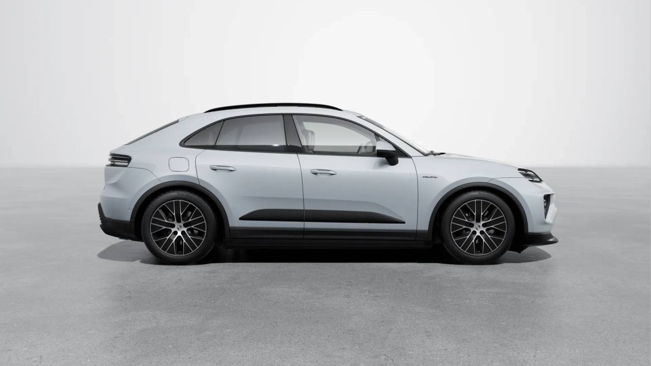 2025 Porsche Macan Electric 4 photo 7