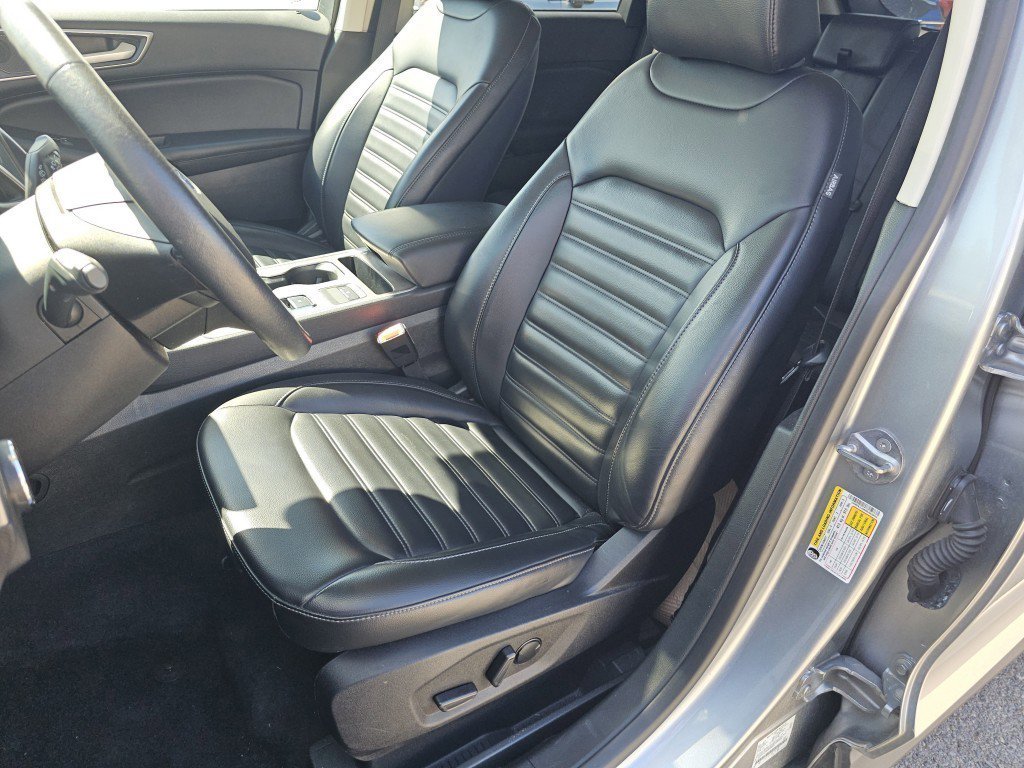 2024 Ford Edge SEL photo 6