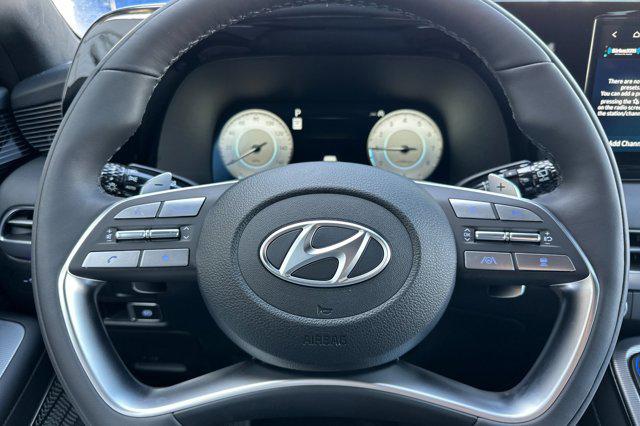 New 2025 Typhoon Silver Hyundai Calligraphy FWD image 22