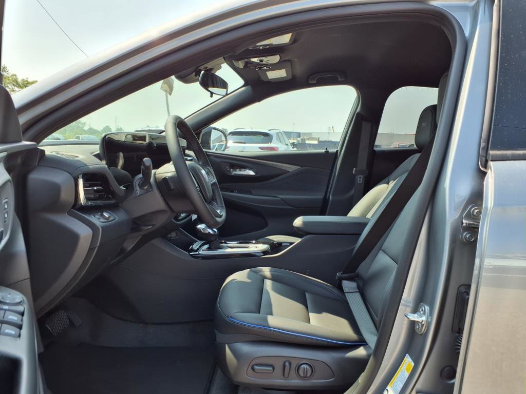 2025 Buick Envista ST photo 11