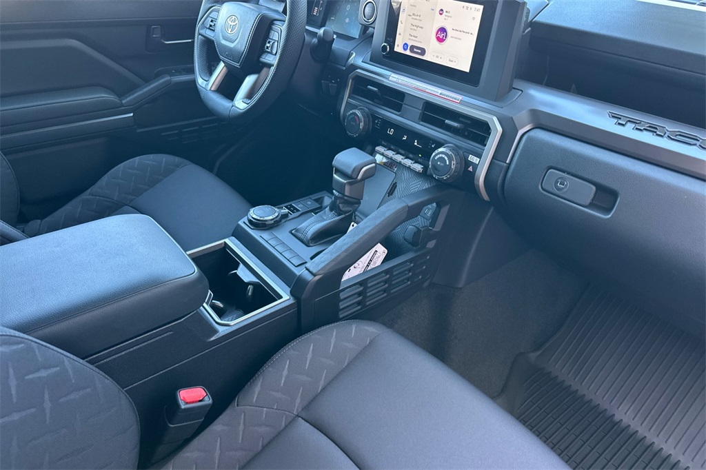 2025 Toyota Tacoma SR5 photo 15