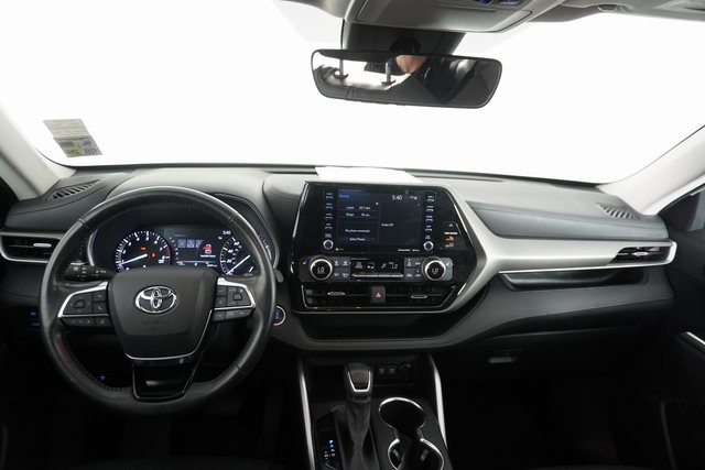 2020 Toyota Highlander XLE photo 30