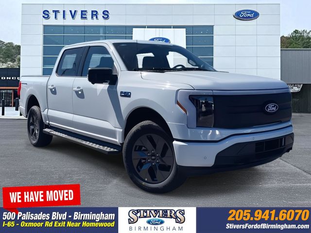 2025 Ford F-150 Lightning Flash's photo