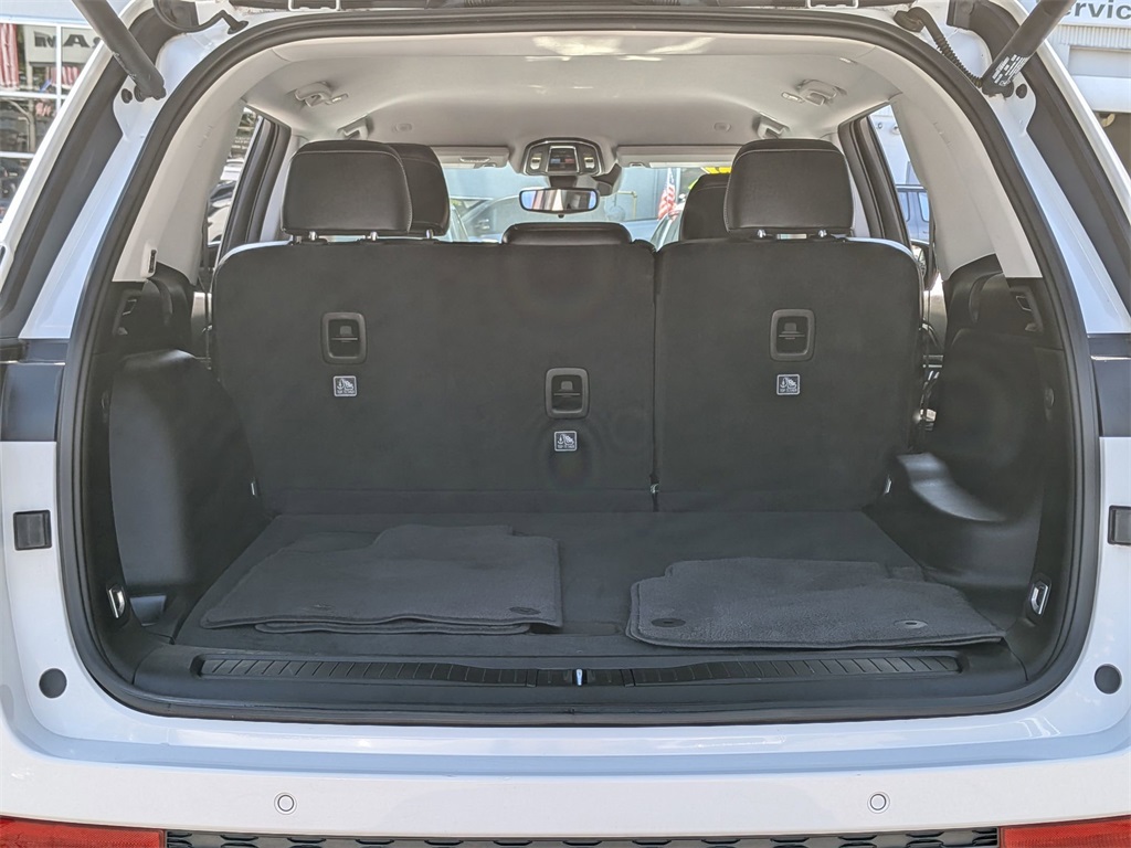 2023 Jeep Grand Cherokee Limited photo 6