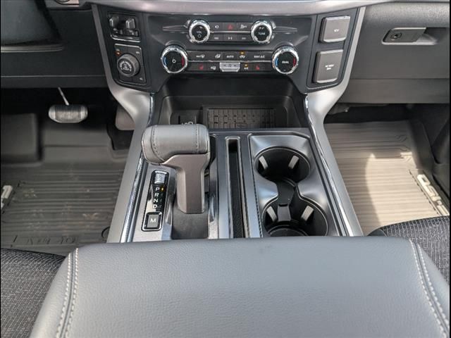 2025 Ford F-150 XLT photo 13