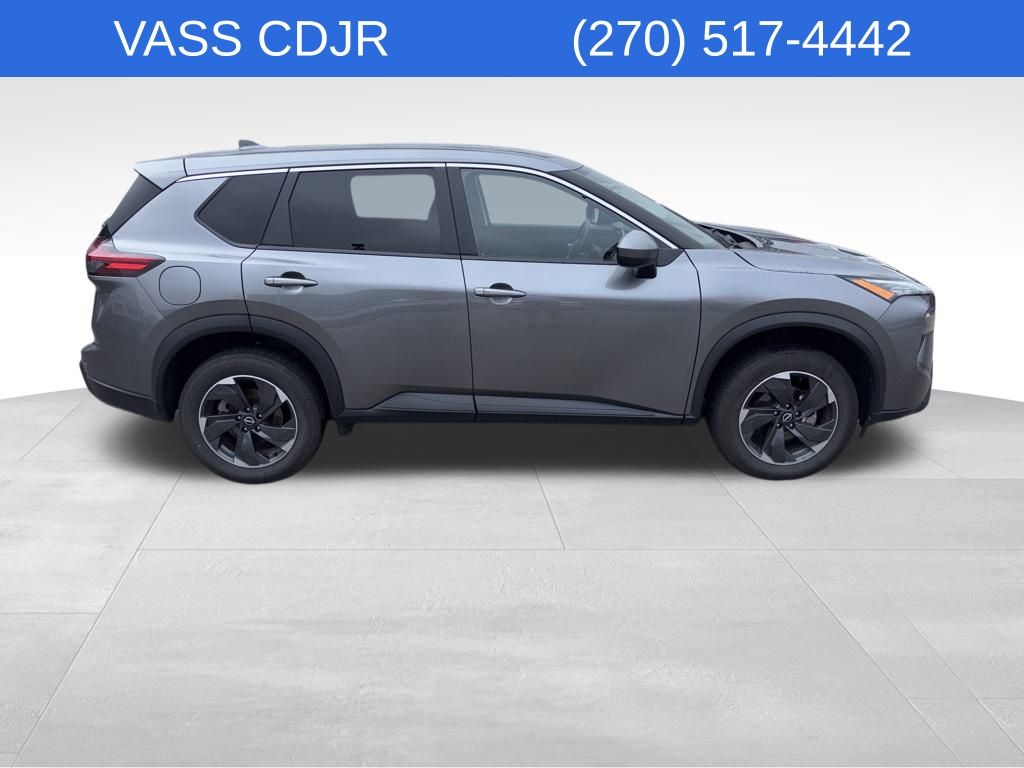 2024 Nissan Rogue SV photo 4