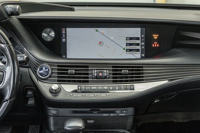 2018 Lexus LS 500h photo 4