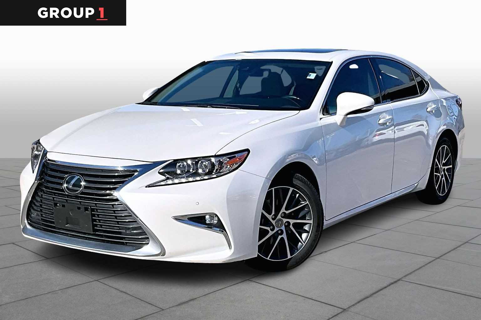 2017 Lexus ES 350's photo