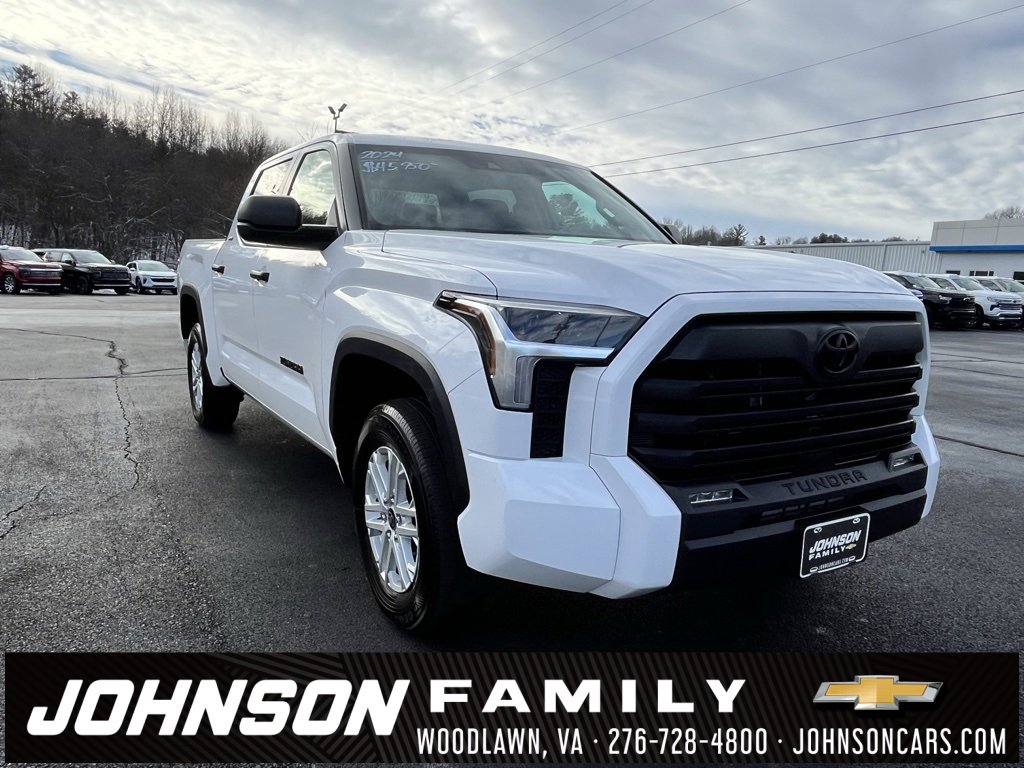 2024 Toyota Tundra SR5's photo