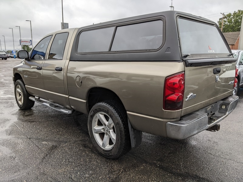 2008 Dodge Ram SLT photo 5