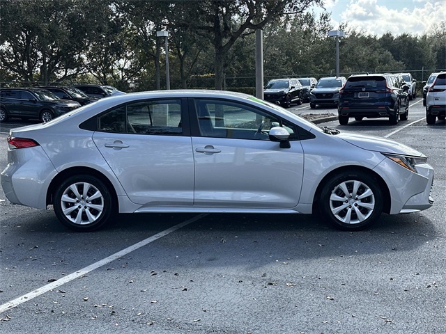 Used 2024 Toyota Corolla LE with VIN 5YFB4MDE9RP121414 for sale in Northfield, Minnesota